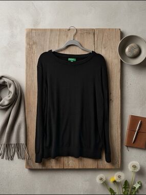 United Colors Of Benetton Black Crew Neck Sweater Dark Academia Blokecore